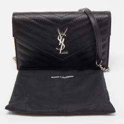 Pre Owned Saint Laurent Black Leather Cassandre Chain Clutch