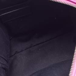 مملوكة مسبقًا Saint Laurent Pink Matelassé Leather Monogram Lou Camera Bag