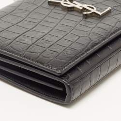 مملوكة مسبقًا حقيبة كلتش سان لوران سو كيت جلد بنقشة التمساح أزرق