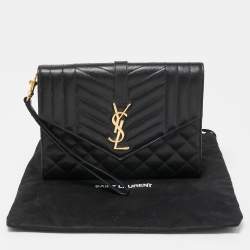 مملوكة مسبقًا Saint Laurent Black Leather Envelope Flap Wristlet Clutch 