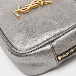 Pre Owned Saint Laurent Silver Leather Blogger Crossbody Bag