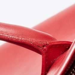 مملوكة مسبقًا حقيبة يد توتس سان لوران كلاسيك ساك دو جور جلد بنفسجي صغيرة