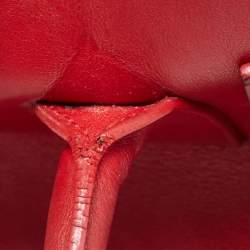 مملوكة مسبقًا حقيبة يد توتس سان لوران كلاسيك ساك دو جور جلد بنفسجي صغيرة