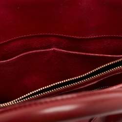 مملوكة مسبقًا حقيبة يد توتس سان لوران كلاسيك ساك دو جور جلد بنف�سجي صغيرة