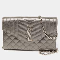 مملوكة مسبقًا Saint Laurent Metallic Mix Matelassé Leather Monogram Envelope Wallet on Chain