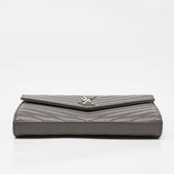 Pre Owned Saint Laurent Grey Matelassé Leather Monogram Envelope Wallet On Chain