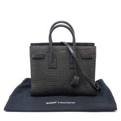 مملوكة مسبقًا حقيبة يد توتس سان لوران ساك دي جور جلد نقشة التمساح عنابي صغيرة