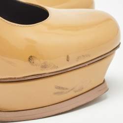 Saint Laurent Beige Patent Leather Tribtoo Platform Pumps Size 38