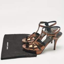 مملوكة مسبقًا Saint Laurent Metallic Gold Python Embossed Leather Tribute Platform Sandals Size 39