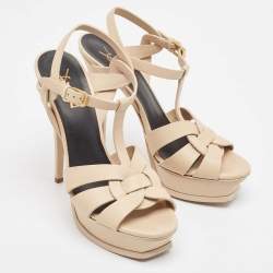 مملوكة مسبقًا صندل سان لوران تريبيوت جلد بيج مقاس 39