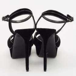 مملوكة مسبقًا صندل سان لوران تريبوت قطيفة عنابي بحزام للكاحل مقاس 41