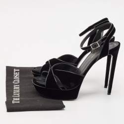 مملوكة مسبقًا صندل سان لوران تريبوت قطيفة عنابي بحزام للكاحل مقاس 41