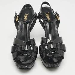 Pre Owned صندل سيور كاحل سان لوران جلد لامع أسود تريبيوت مقاس 40.5