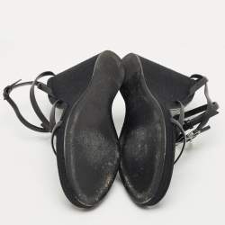 Pre Owned صندل سان لوران جلد أسود كاساندره بكعب إسفين وأشرطة مقاس 39