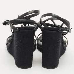 Pre Owned صندل سان لوران جلد أسود كاساندره بكعب إسفين وأشرطة مقاس 39