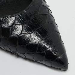 مملوكة مسبقًا حذاء كعب عالي سان لوران إسكاربين جلد بايثون أسود و سويدي بسوار للكاحل مقاس 39.5