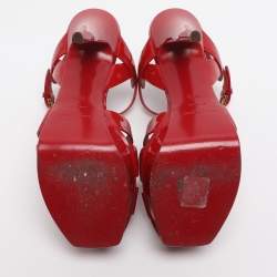 مملوكة مسبقًا Saint Laurent Paris Tribute Size 38.5 Red Patent Leather Platform Sandals