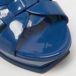 Pre Owned صندل إيف سان لوران تريبيوت جلد براءات لامع أزرق بحري نعل سميك مقاس 39