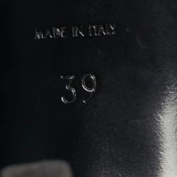 مملوكة مسبقًا Saint Laurent Anja Size 39 Black Patent Leather Slimgback Pumps