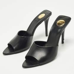 Pre Owned صندل سان لوران LA 16 جلد أسود مقاس 39