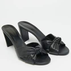 مملوكة مسبقًا Saint Laurent Bianca Size 41 Black Leather Slide Sandals