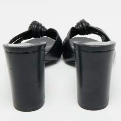 مملوكة مسبقًا Saint Laurent Bianca Size 41 Black Leather Slide Sandals