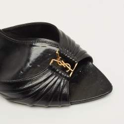 مملوكة مسبقًا صندل سان لوران LA 16 جلد أسود مقاس 39