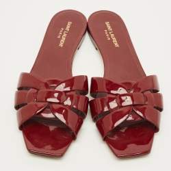 Pre Owned صندل فلات سان لوران باريس "تريبوت" جلد لامع بيج مقاس 38