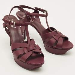 Pre Owned صندل سان لوران باريس "تريبوت" نعل سميك جلد منقوش عنابي مقاس 39