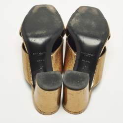 مملوكة مسبقًا Saint Laurent Loulou Size 37 Gold Leather Slide Sandals