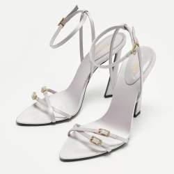 Pre Owned صندل سان لوران lila110 رمادي ساتان بحزام للكاحل مقاس 39.5