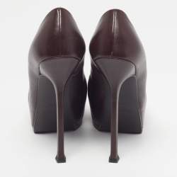 Pre Owned صندل سان لوران باريس تريبتو بفتحة كعب جلد لامع أسود مقاس 37