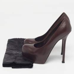 Pre Owned صندل سان لوران باريس تريبتو بفتحة كعب جلد لامع أسود مقاس 37