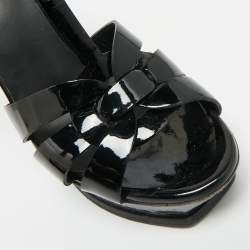 Pre Owned صندل سان لوران باريس "تريبوت" منصة جلد لامع أسود مقاس 38.5