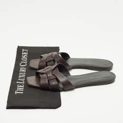 Pre Owned صندل سان لوران تريبيوت جلد برغندي لامع مسطح مقاس 41