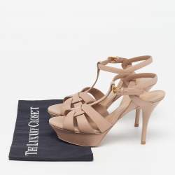 Pre Owned صندل سان لوران باريس تريبوت جلد نقشة التمساح بيج بحزام للكاحل مقاس 38.5