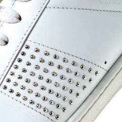 Pre Owned حذاء رياضي سان لوران جلد أبيض برباط مقاس 38