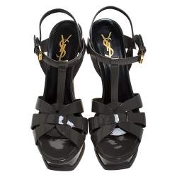 Pre Owned صندل سان لوران نعل سميك Tribute جلد لامع رمادي مقاس 38.5