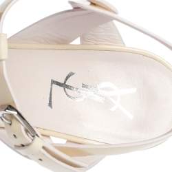 مملوكة مسبقًا صندل سان لوران باريس سير كاحل تريبيوت جلد أوف وايت لامع مقاس 39.5