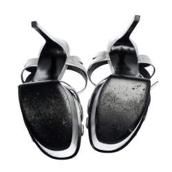 Pre Owned صندل سان لوران باريس جلد فضي سيور نعل سميك مقاس 37