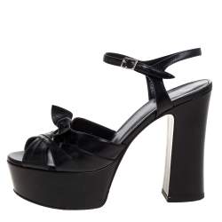 Pre Owned صندل سان لوران "كاندي" مزين بفيونكة و بنعل سميك جلد ثعبان بيج مقاس 38.5