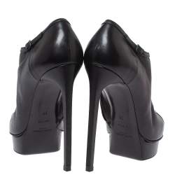 مملوكة مسبقًا Saint Laurent Paris Black Studded Leather Pointed Toe Platform Ankle Boots Size 38