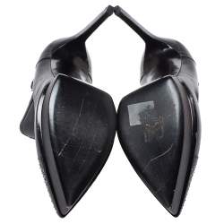 مملوكة مسبقًا Saint Laurent Paris Black Studded Leather Pointed Toe Platform Ankle Boots Size 38