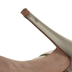 مملوكة مسبقًا Saint Laurent Metallic Gold Leather Tribute Platform Ankle Strap Sandals Size 39.5