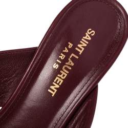 Pre Owned صندل سلايد سان لوران لولو جلد عنابي بسيور متعاكسة مقاس 38.5