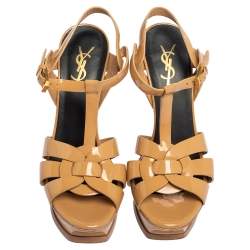 مملوكة مسبقًا صندل سان لوران تريبوت جلد بيج لامع مقاس 37