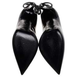 مملوكة مسبقًا Saint Laurent Black Patent Leather Embellished Bow Pointed Toe Pumps Size 39