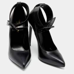 مملوكة مسبقًا Saint Laurent Black Python And Leather Ankle Cuff Pointed Toe Pumps Size 39.5