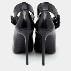 مملوكة مسبقًا Saint Laurent Black Python And Leather Ankle Cuff Pointed Toe Pumps Size 39.5