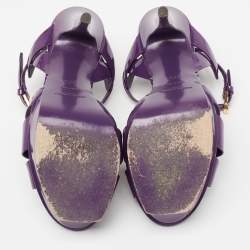 مملوكة مسبقًا صندل سان لوران تريبوت جلد بنفسجي لامع نعل سميك مقاس 37.5
